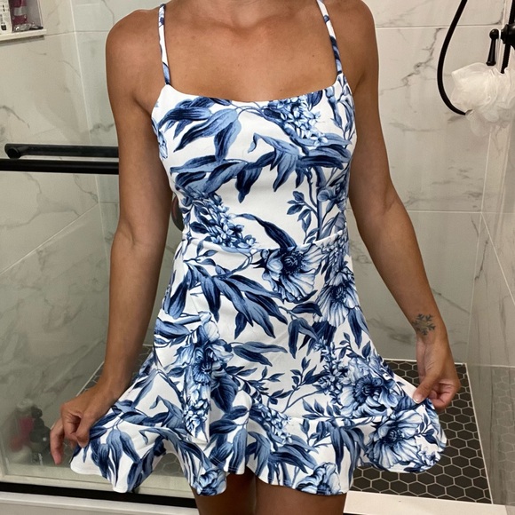 Blue and White Floral Dress (Stretchy) with back Bowtie - Picture 4 of 4